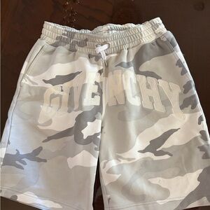 Givenchy Kids Gray Camouflage Athletic Set
